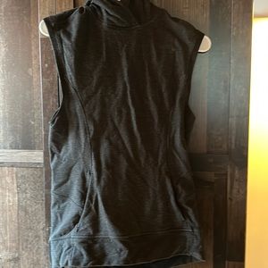 Lululemon hooded muscle vest